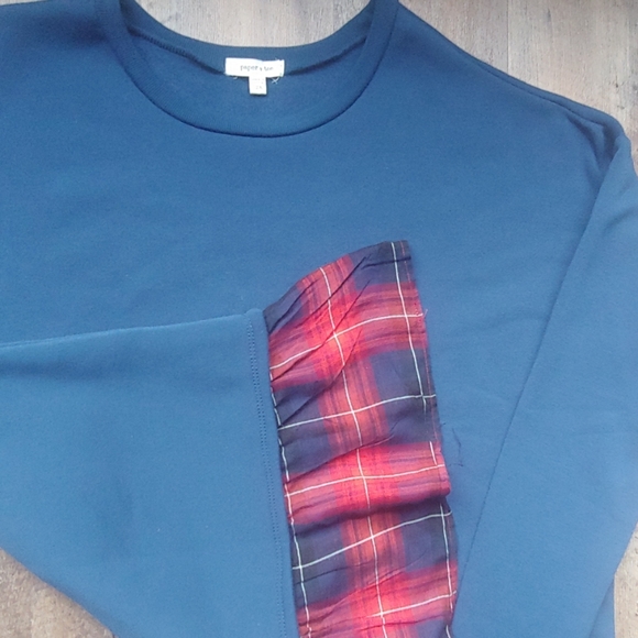 Top - Picture 3 of 4